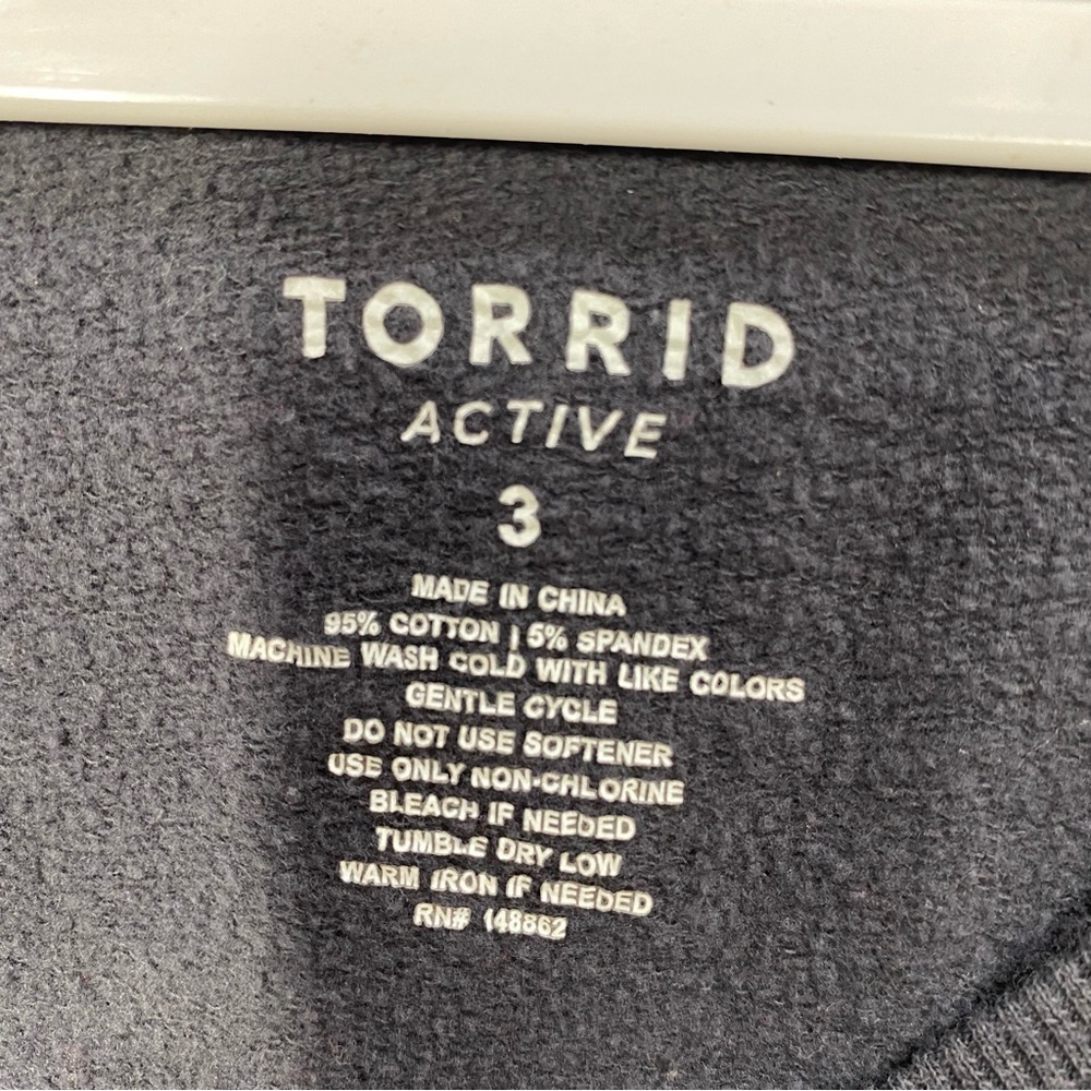 Torrid Everyday Fleece Long sleeve Active sweatshirt - Picture 8 of 10